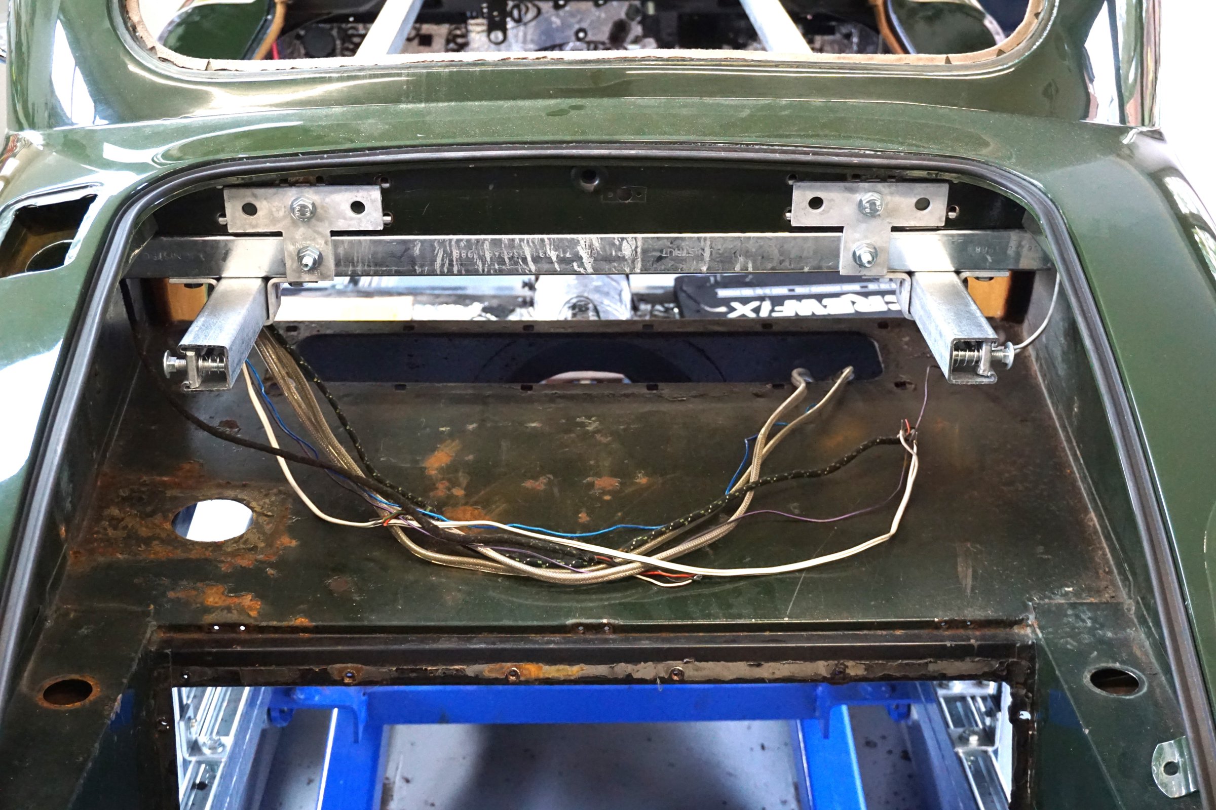 Photograph from the restoration of Jaguar XK140 WPK38