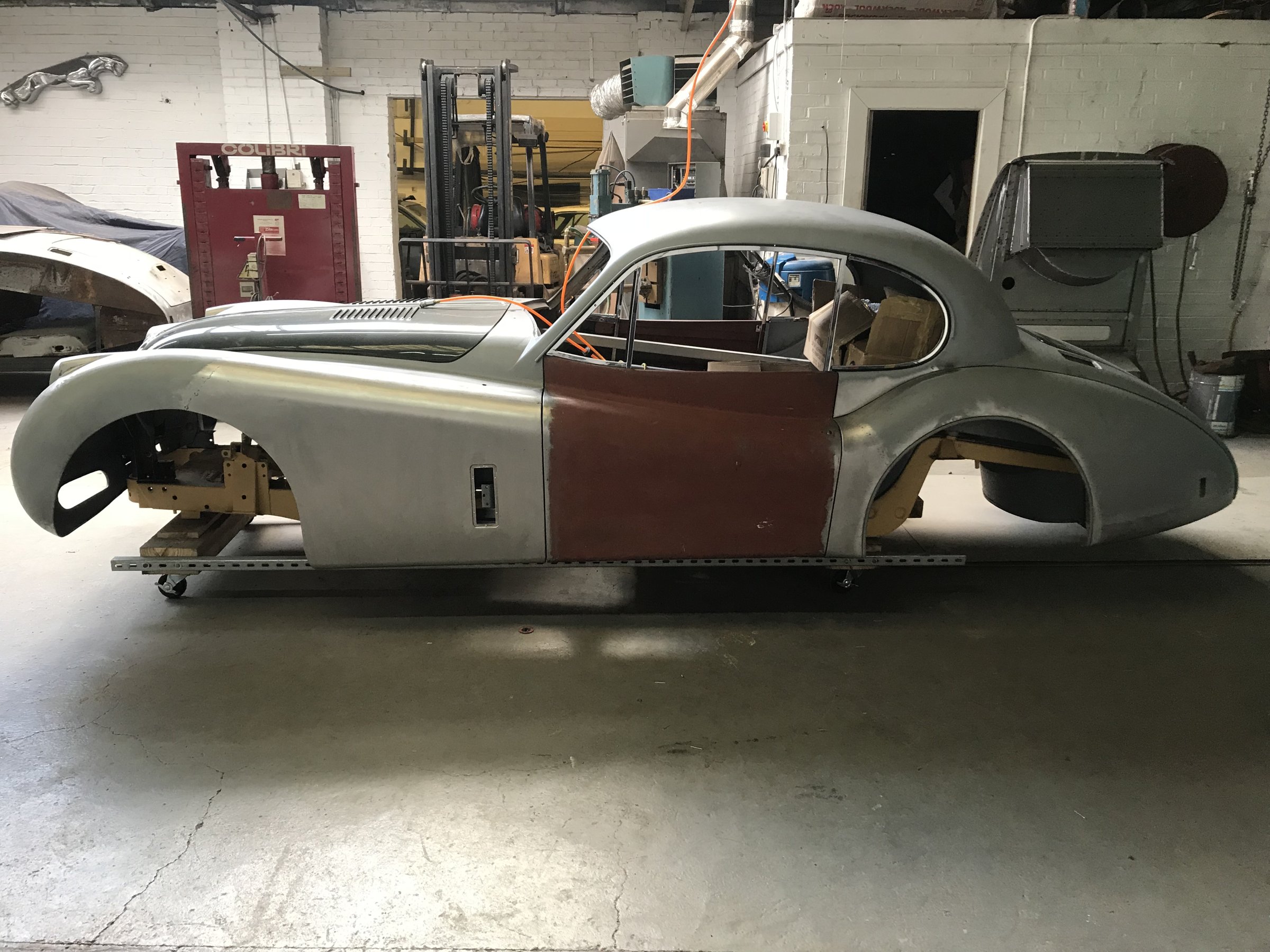 Photograph from the restoration of Jaguar XK140 WPK38