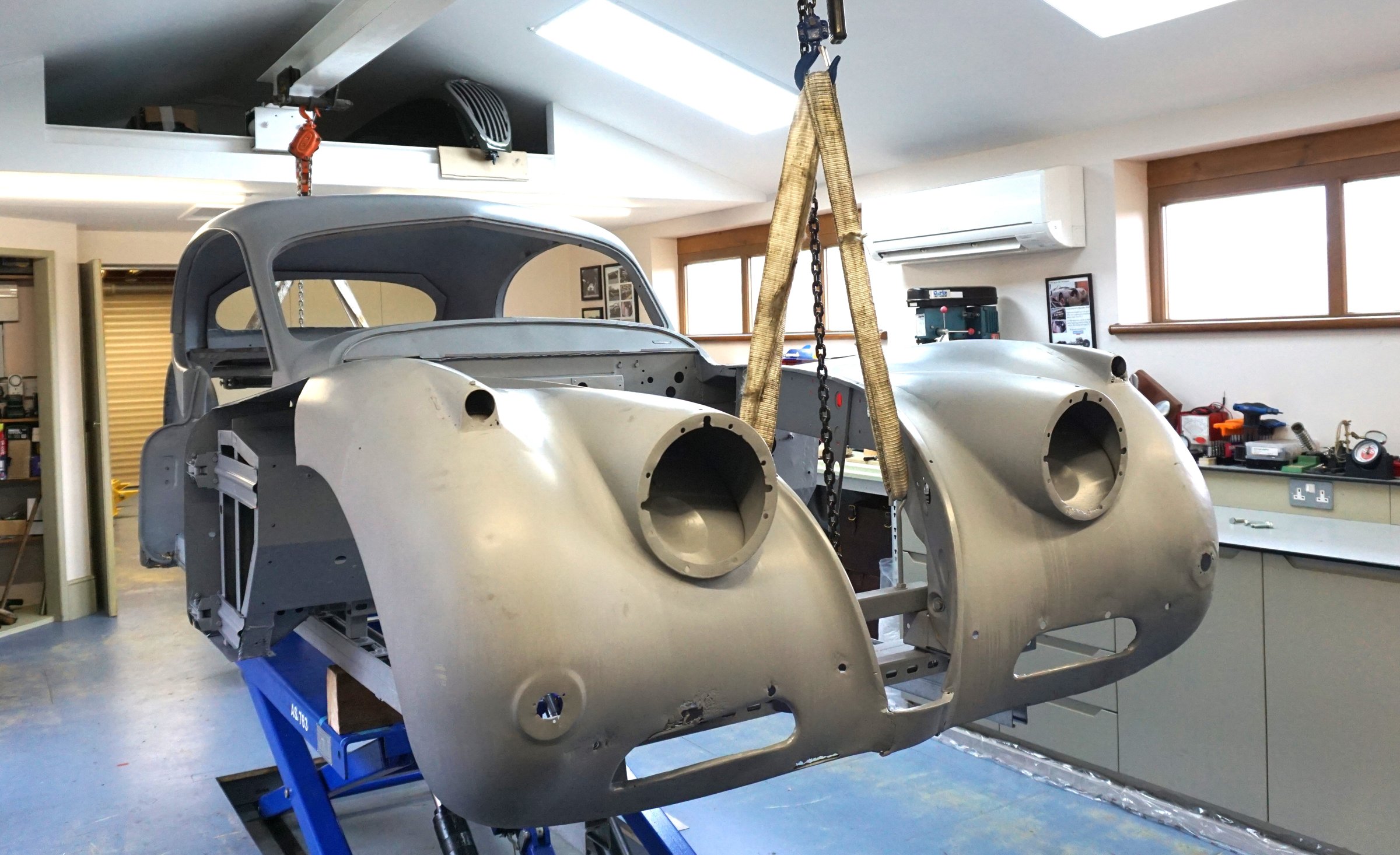 Photograph from the restoration of Jaguar XK140 WPK38