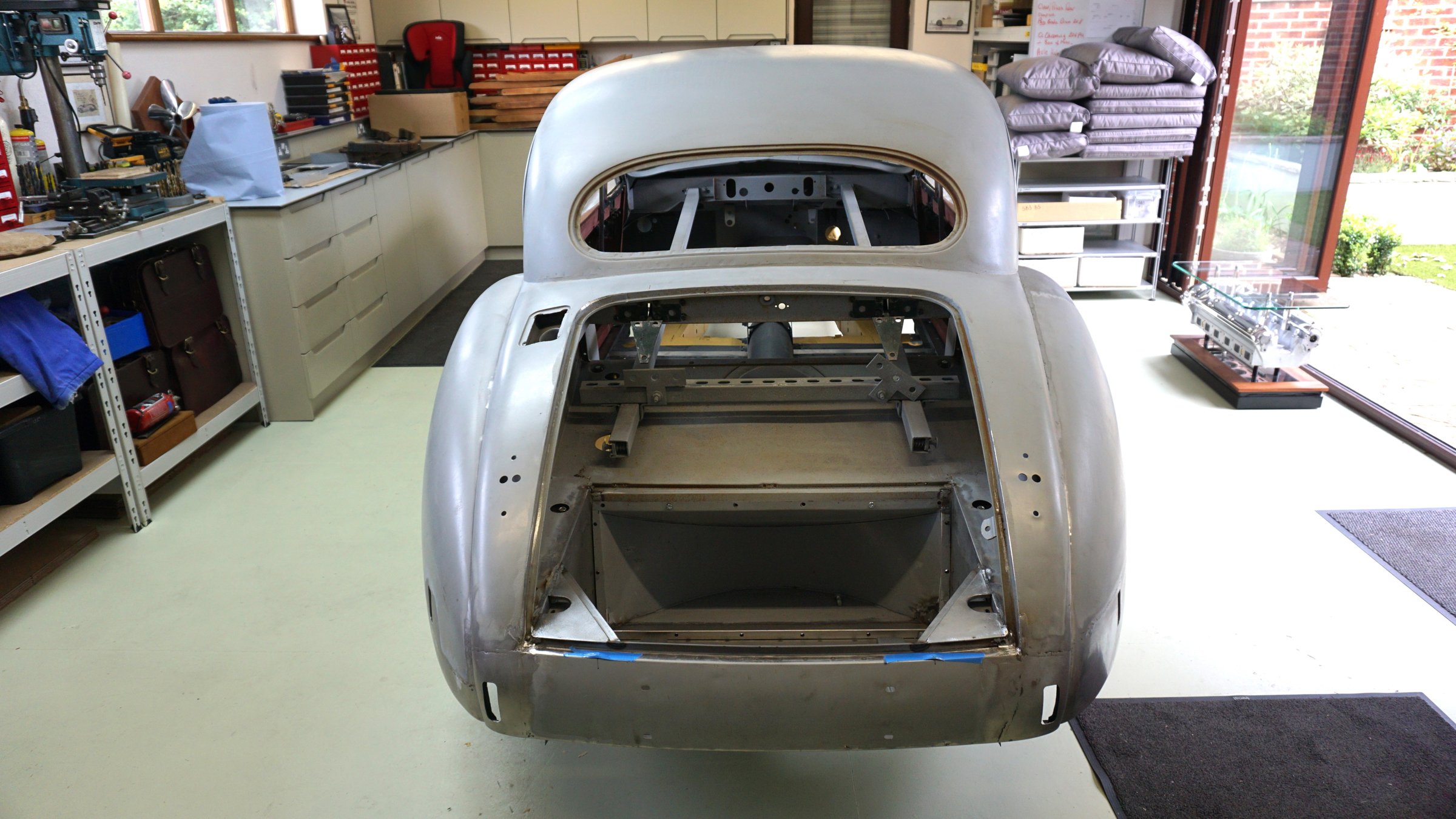 Photograph from the restoration of Jaguar XK140 WPK38