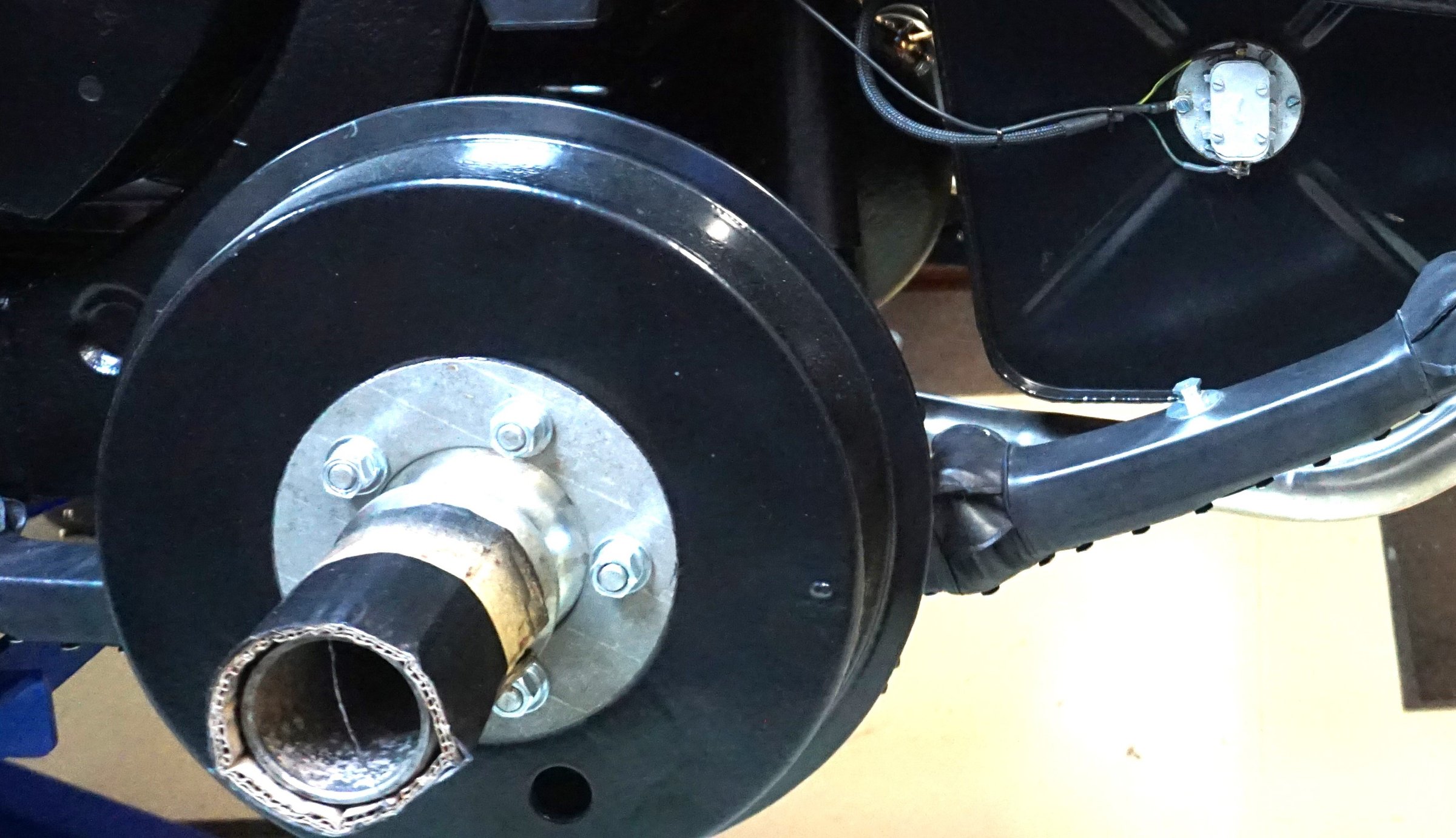 Photograph from the restoration of Jaguar XK140 WPK38