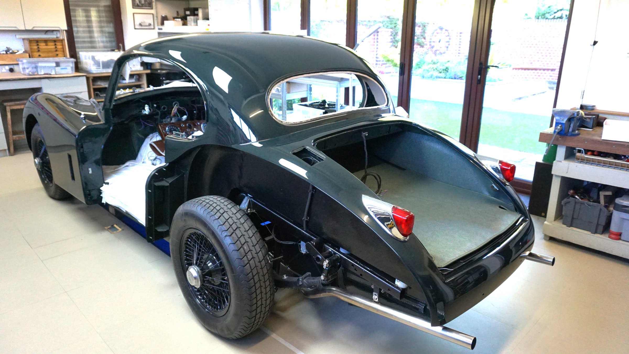 Photograph from the restoration of Jaguar XK140 WPK38